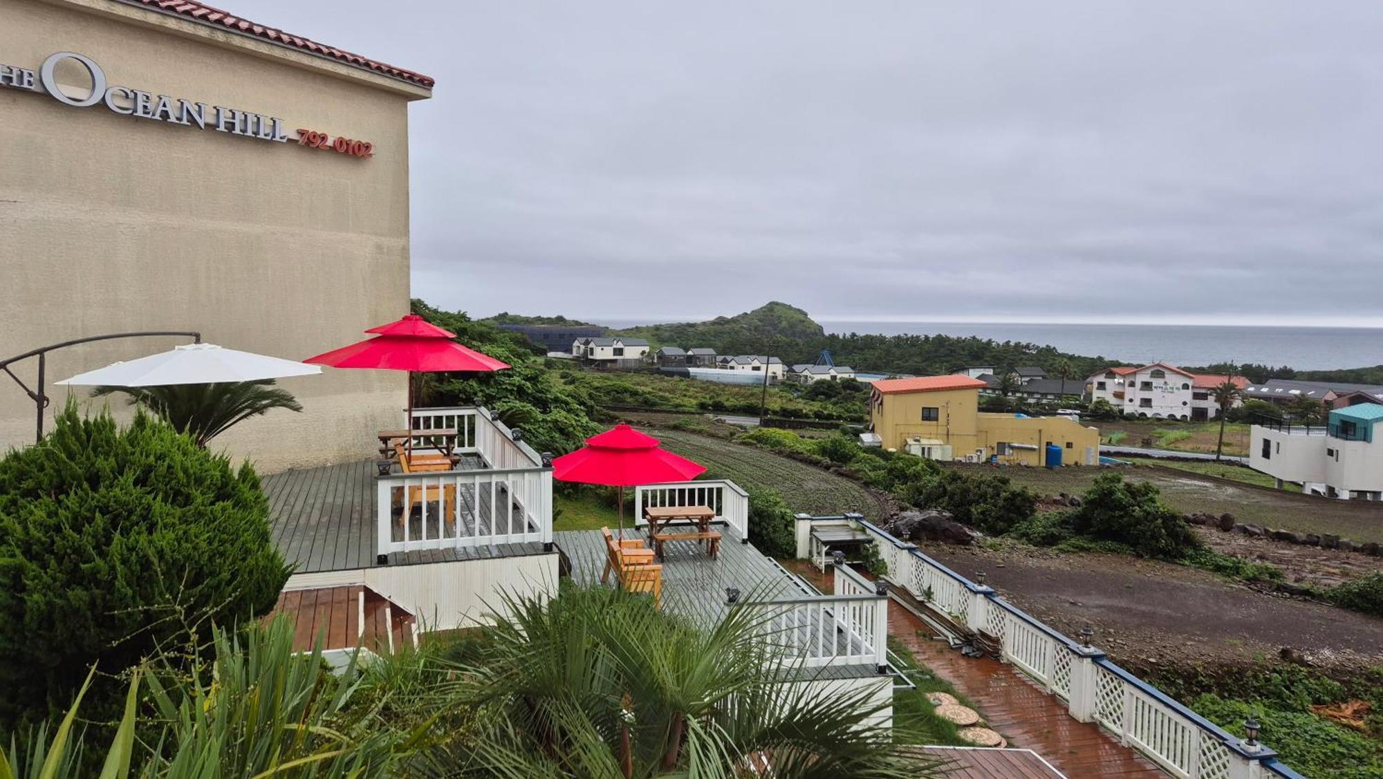Jeju The Ocean Hill Pension Seogwipo Exterior photo