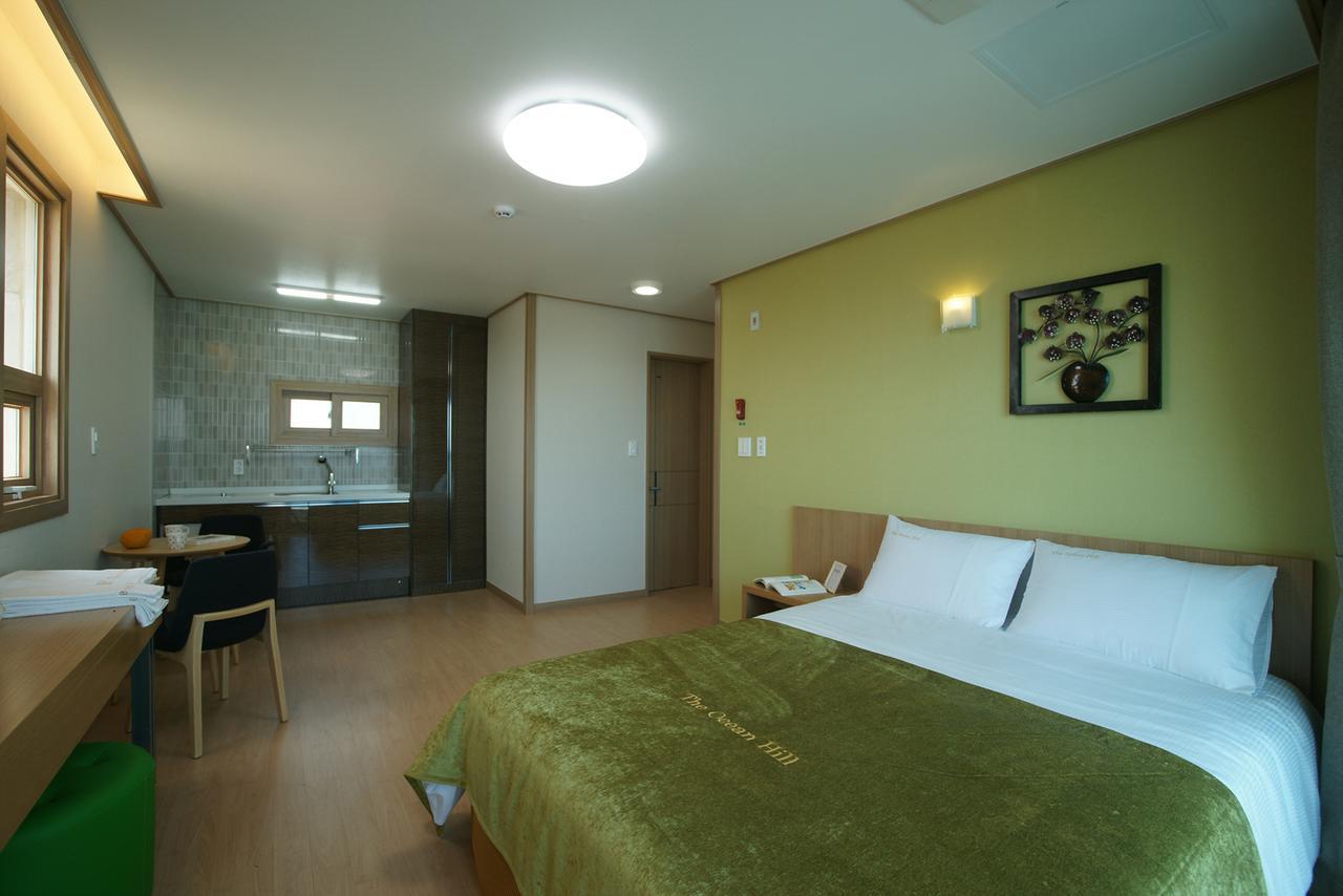 Jeju The Ocean Hill Pension Seogwipo Exterior photo