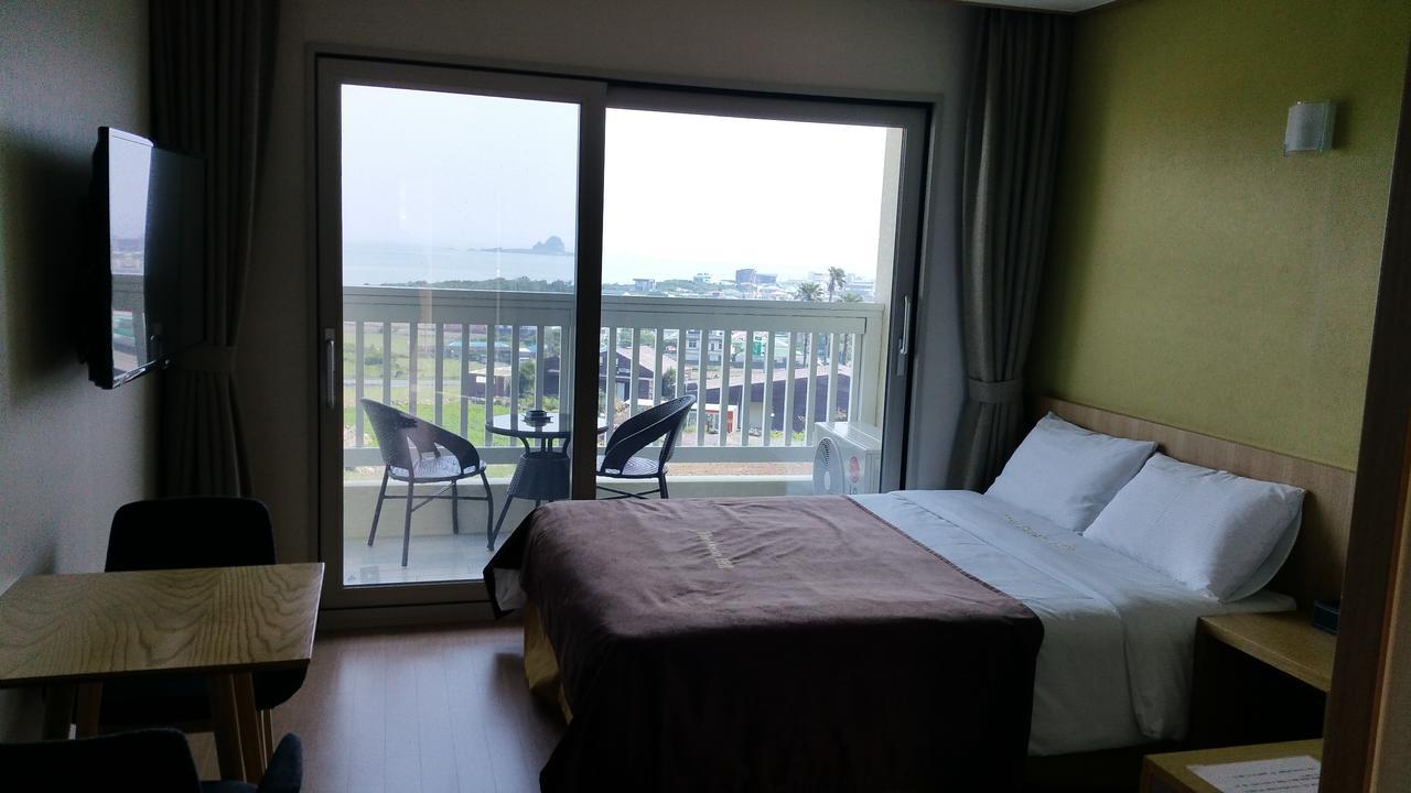 Jeju The Ocean Hill Pension Seogwipo Exterior photo
