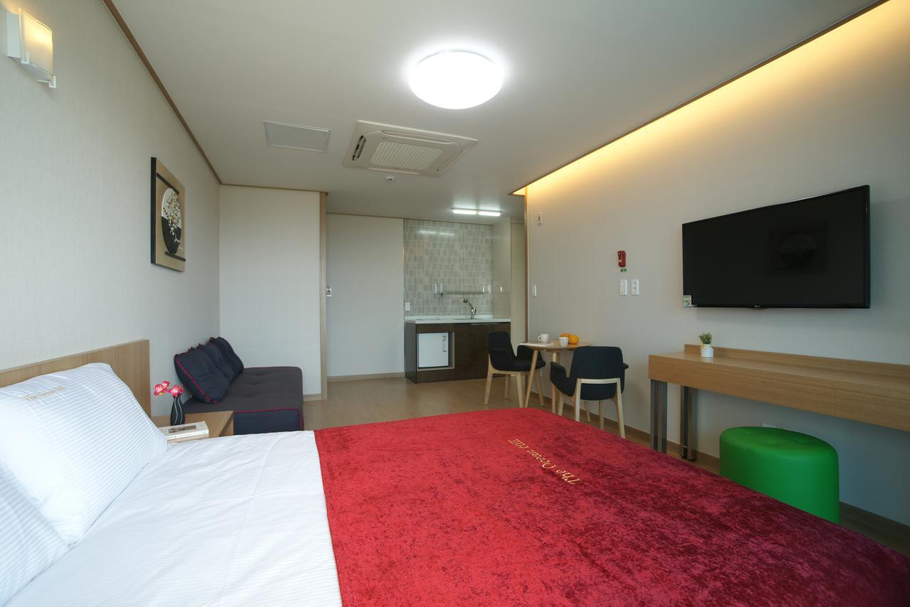Jeju The Ocean Hill Pension Seogwipo Exterior photo