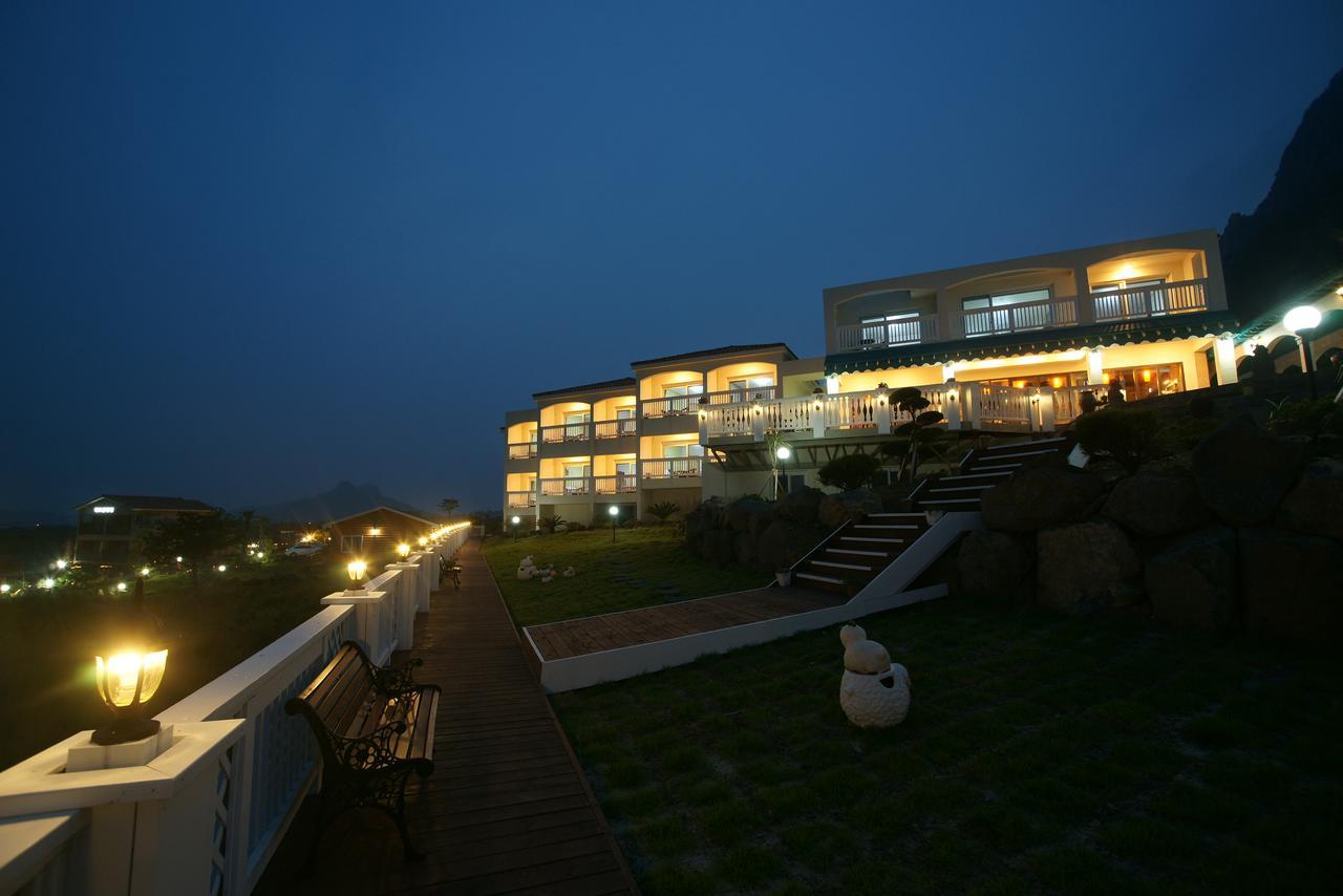 Jeju The Ocean Hill Pension Seogwipo Exterior photo