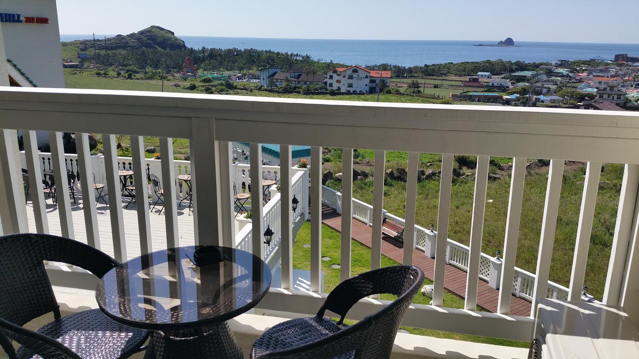 Jeju The Ocean Hill Pension Seogwipo Exterior photo