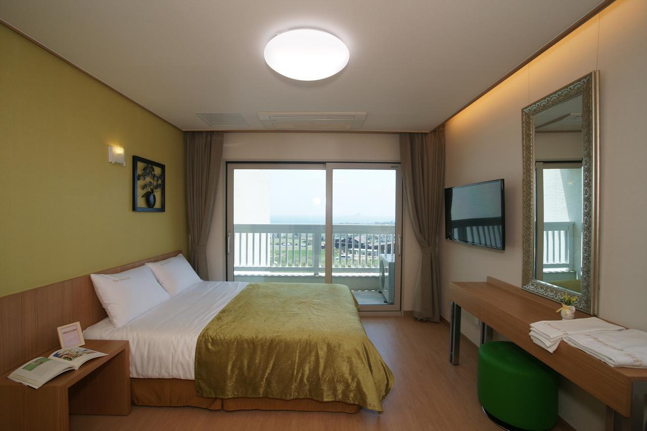 Jeju The Ocean Hill Pension Seogwipo Exterior photo